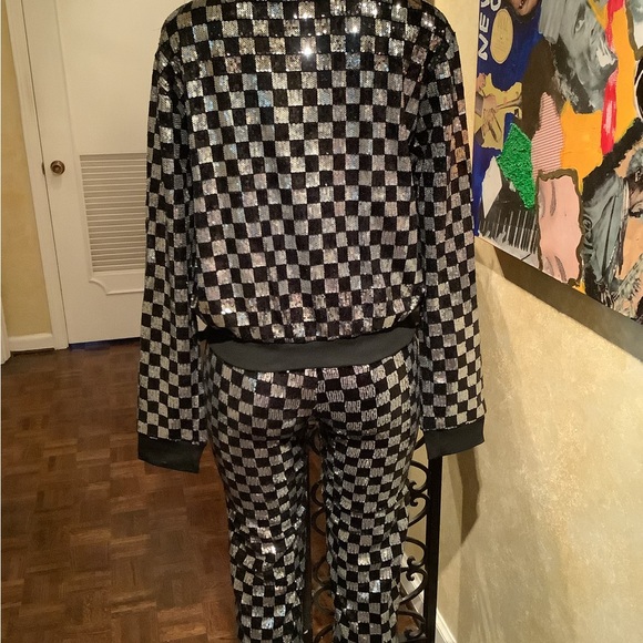2piece sequin jogging set silver and black. - Picture 4 of 7